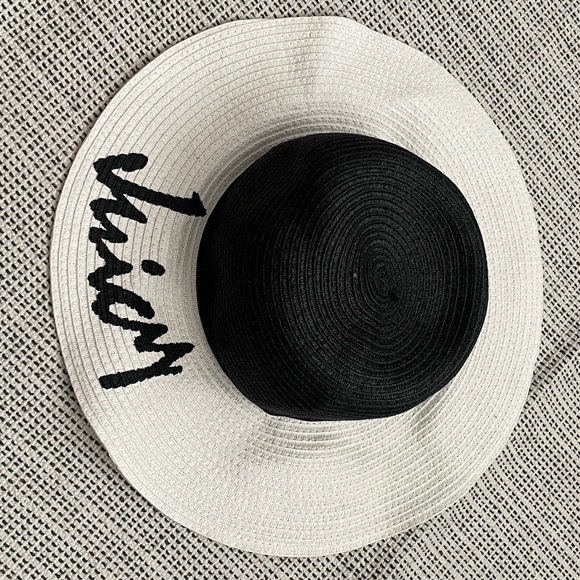 NWOT Juicy Couture Panama sophisticated well structured hat-excellent condition - Picture 5 of 10